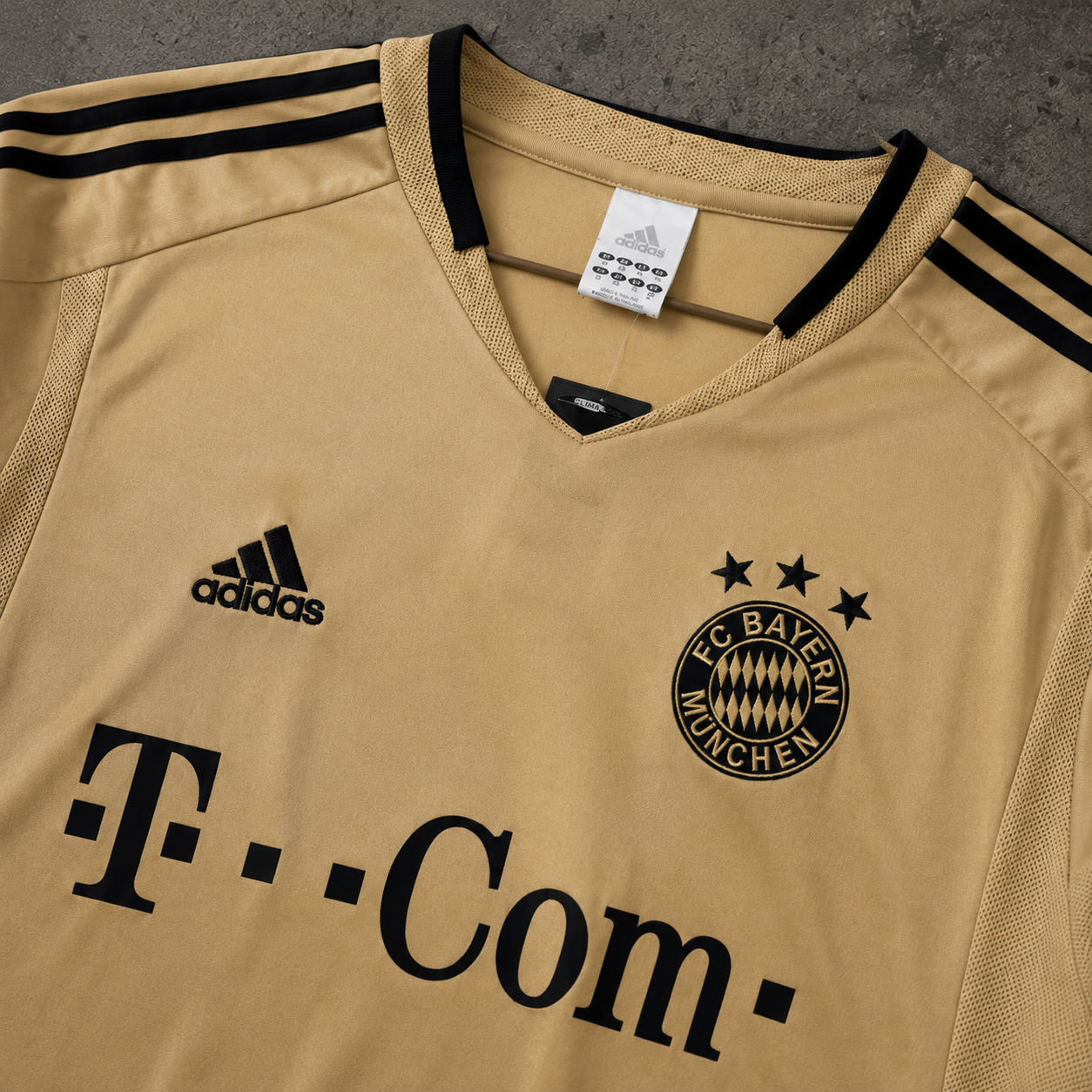 BAYERN MÜNCHEN 2004/05 AWAY RETRO JERSEY