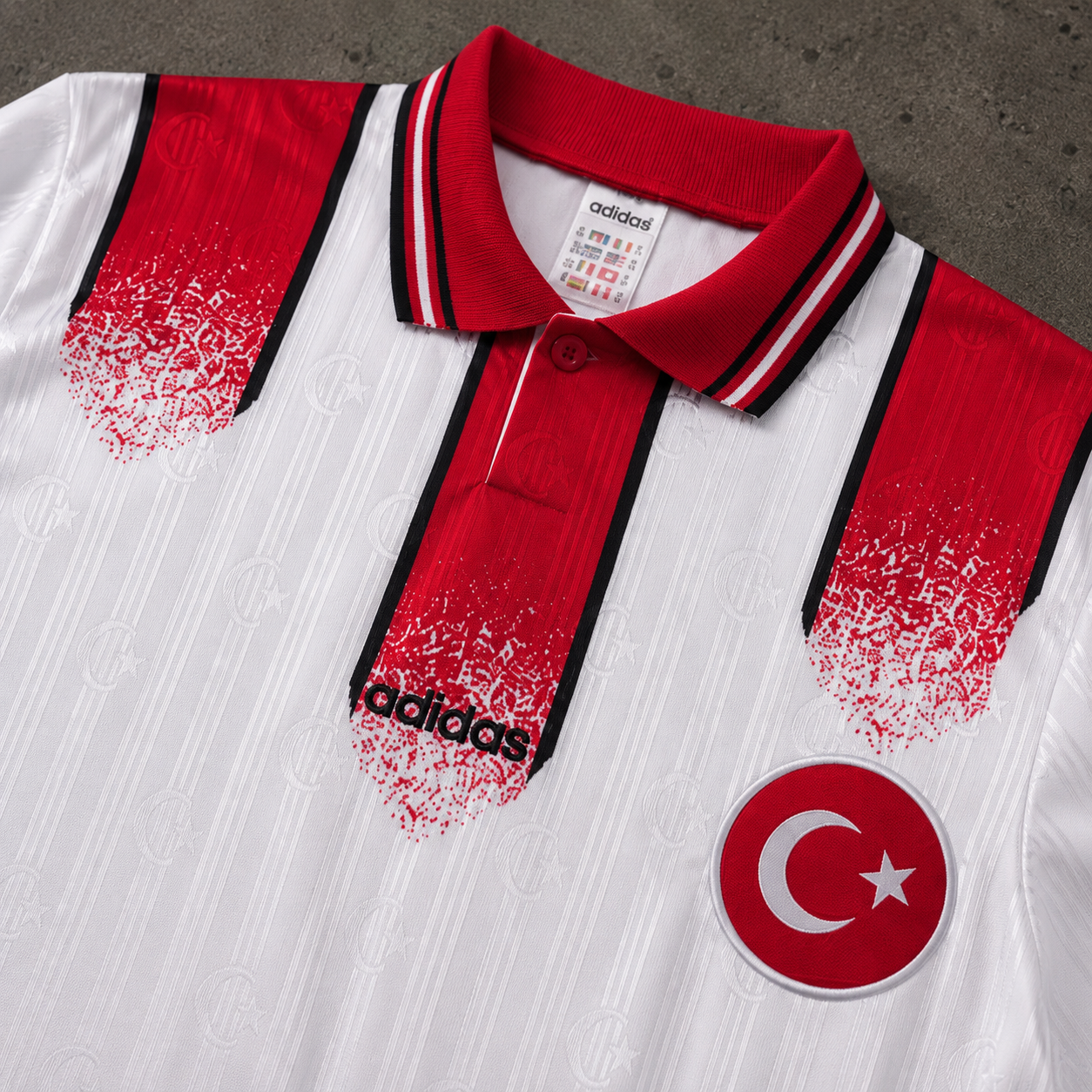 TÜRKIYE 1996 AWAY RETRO JERSEY