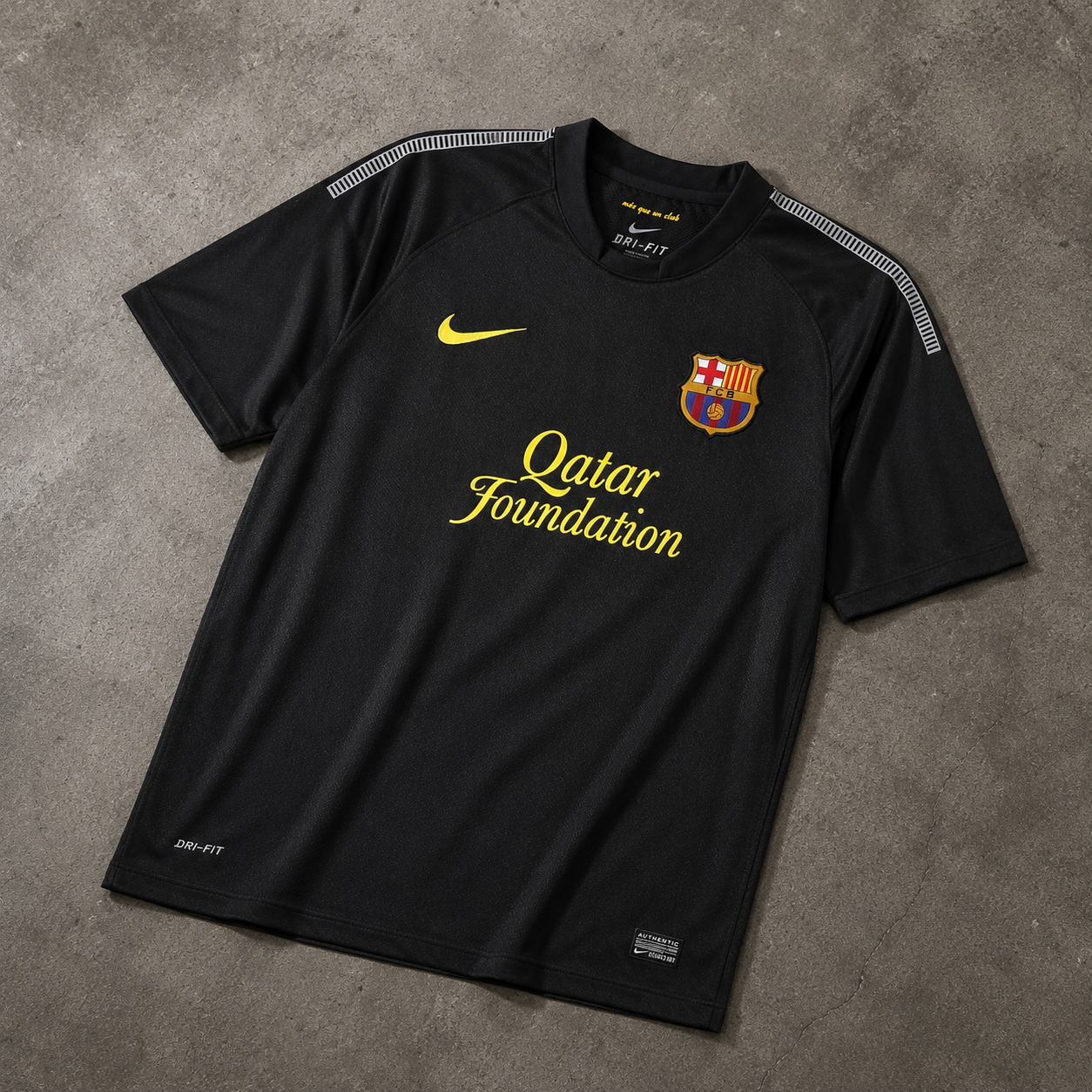 FC BARCELONA 2011/12 AWAY RETRO JERSEY