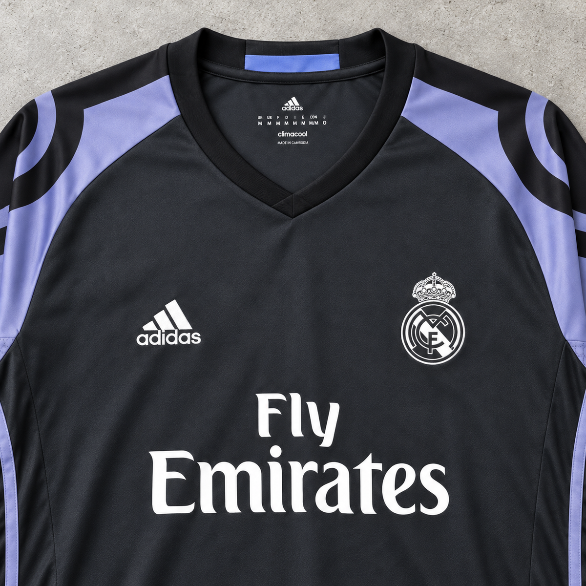 REAL MADRID 2016/17 LONGSLEEVE RETRO JERSEY
