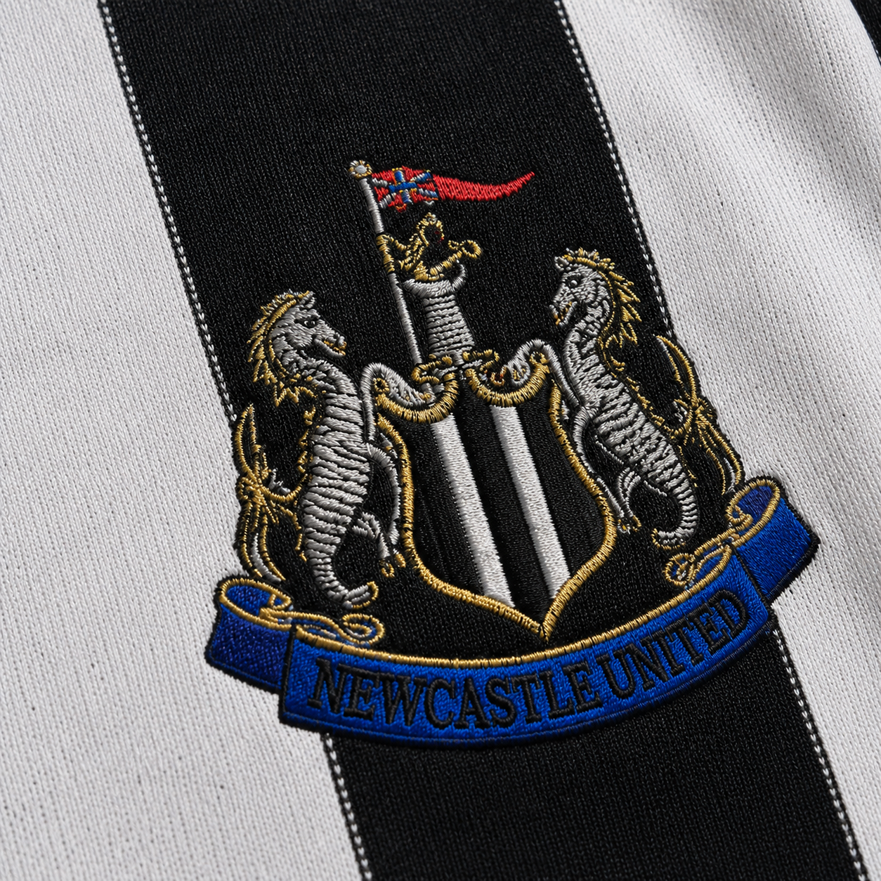 NEWCASTLE 2000/01 RETRO JERSEY