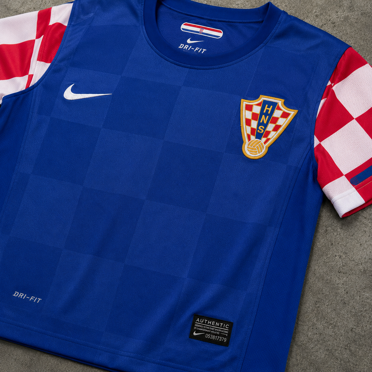 CROATIA 2010 AWAY RETRO JERSEY