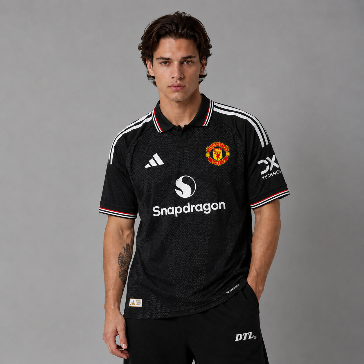 MANCHESTER UNITED DRAGON BLACK EXCLUSIVE JERSEY