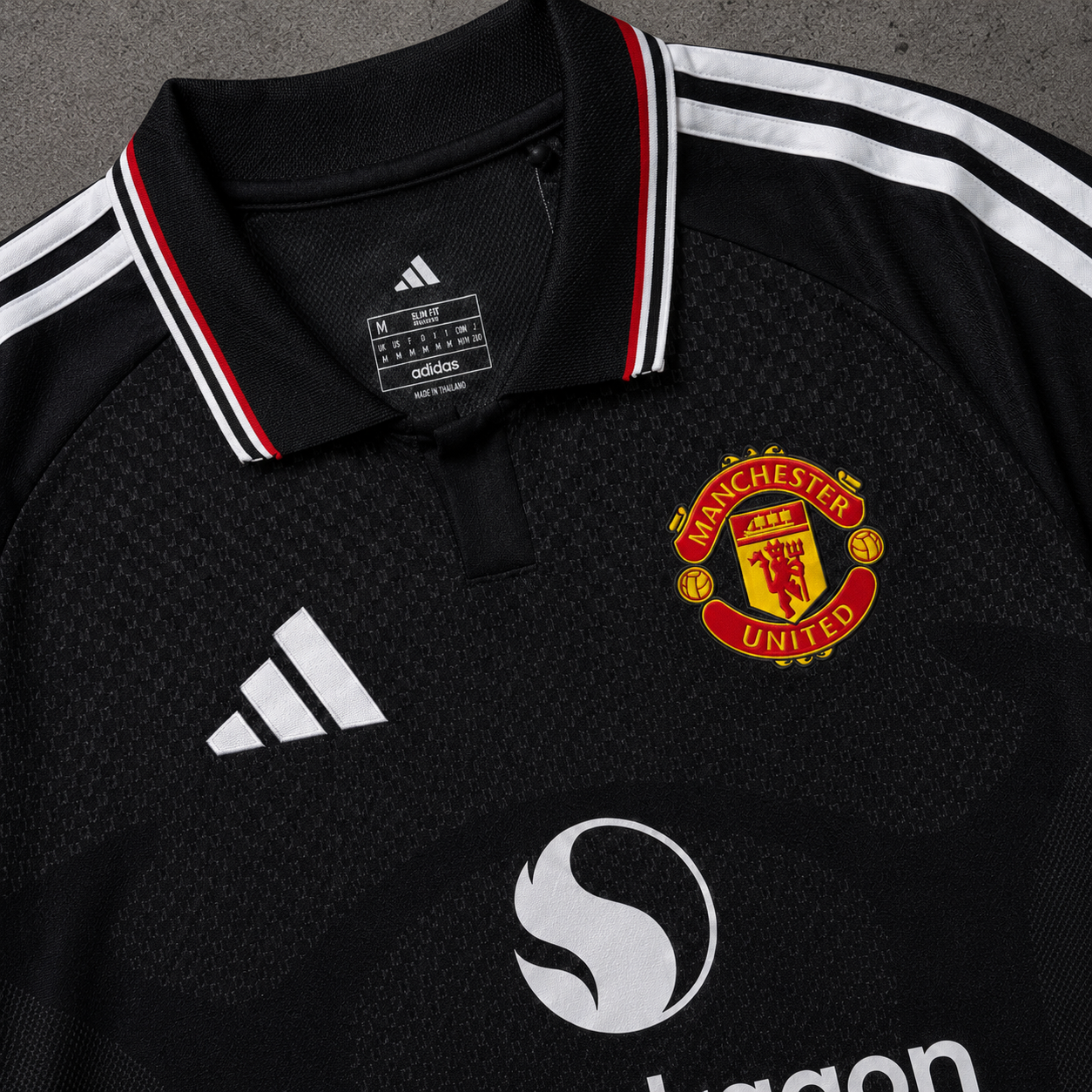 MANCHESTER UNITED DRAGON BLACK EXCLUSIVE JERSEY
