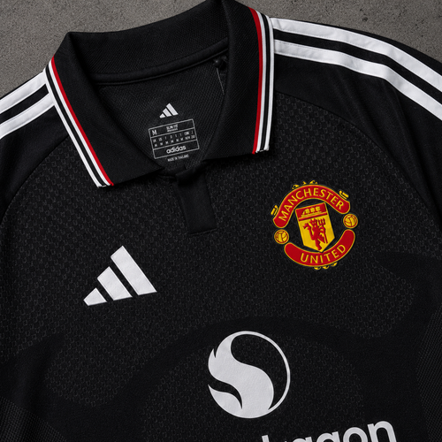 MANCHESTER UNITED DRAGON BLACK EXCLUSIVE JERSEY