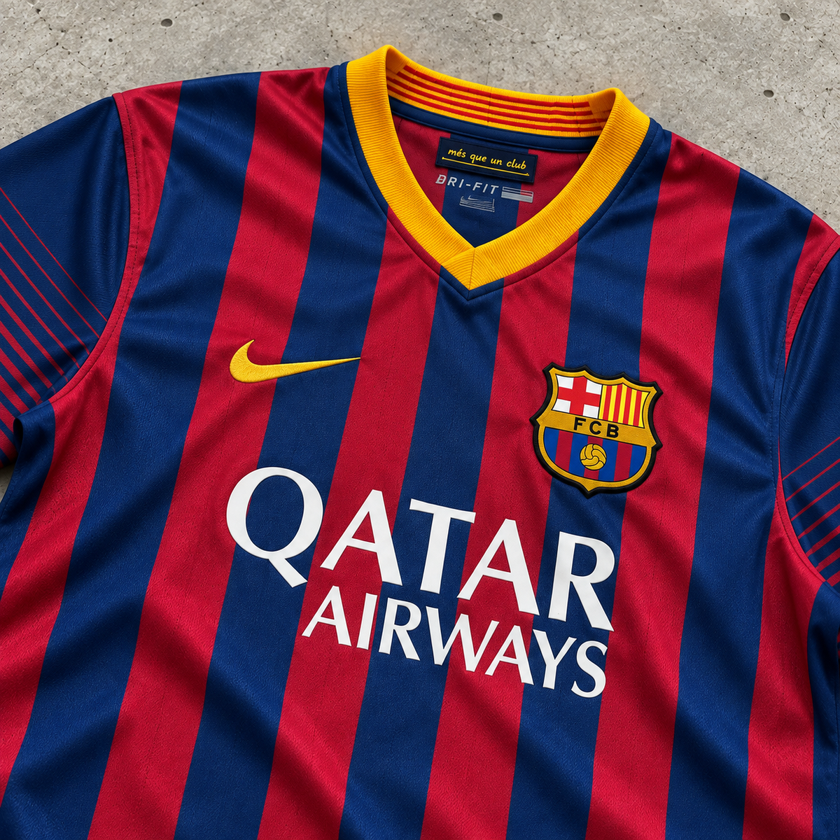 FC BARCELONA 2013/14 HOME RETRO JERSEY
