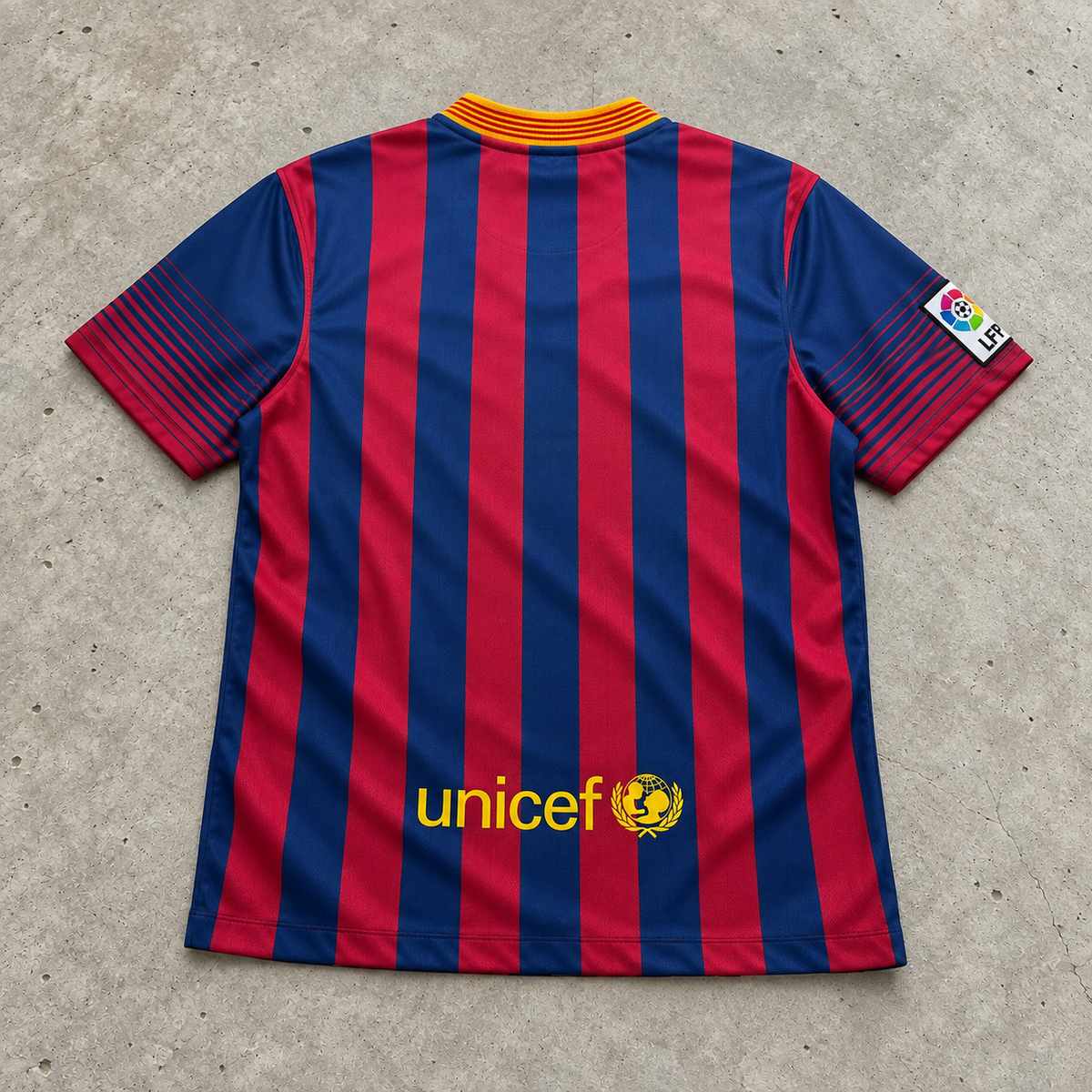 FC BARCELONA 2013/14 HOME RETRO JERSEY