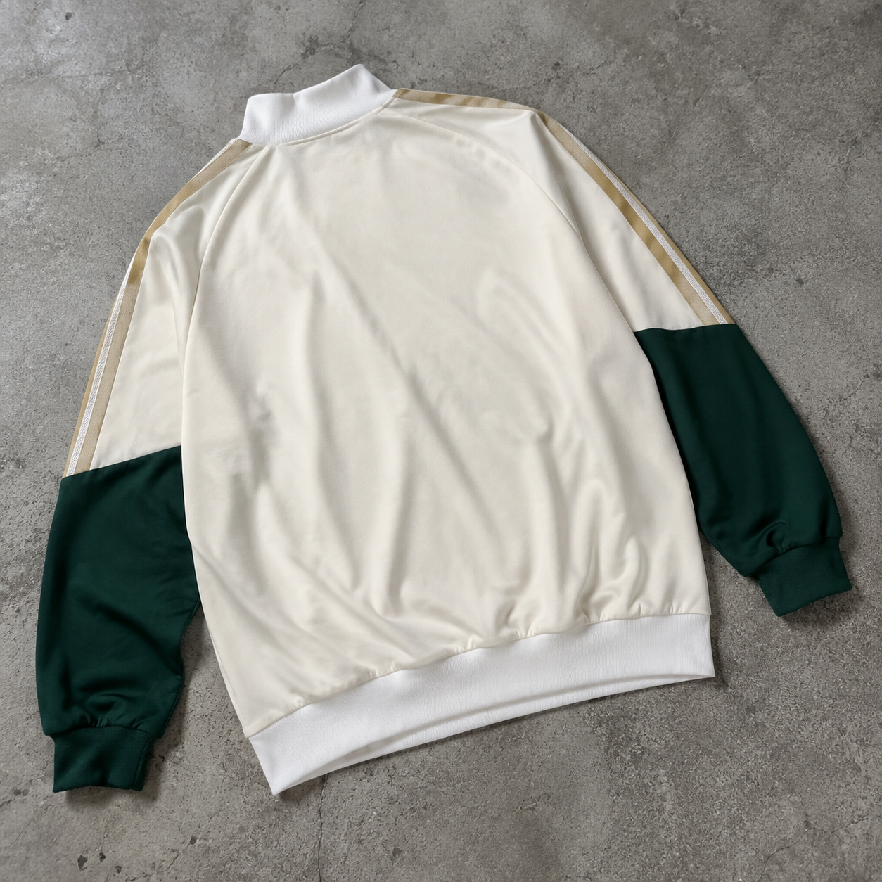 ITALY WINDBREAKER