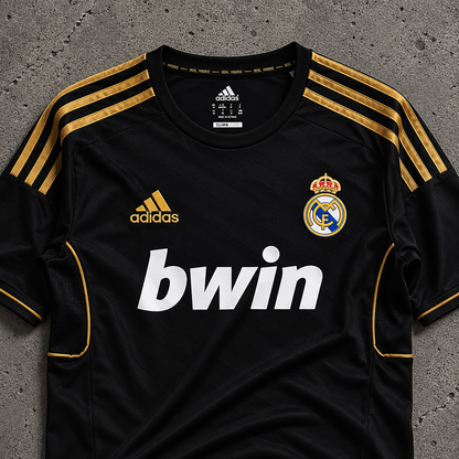 REAL MADRID 2011/12 RETRO JERSEY