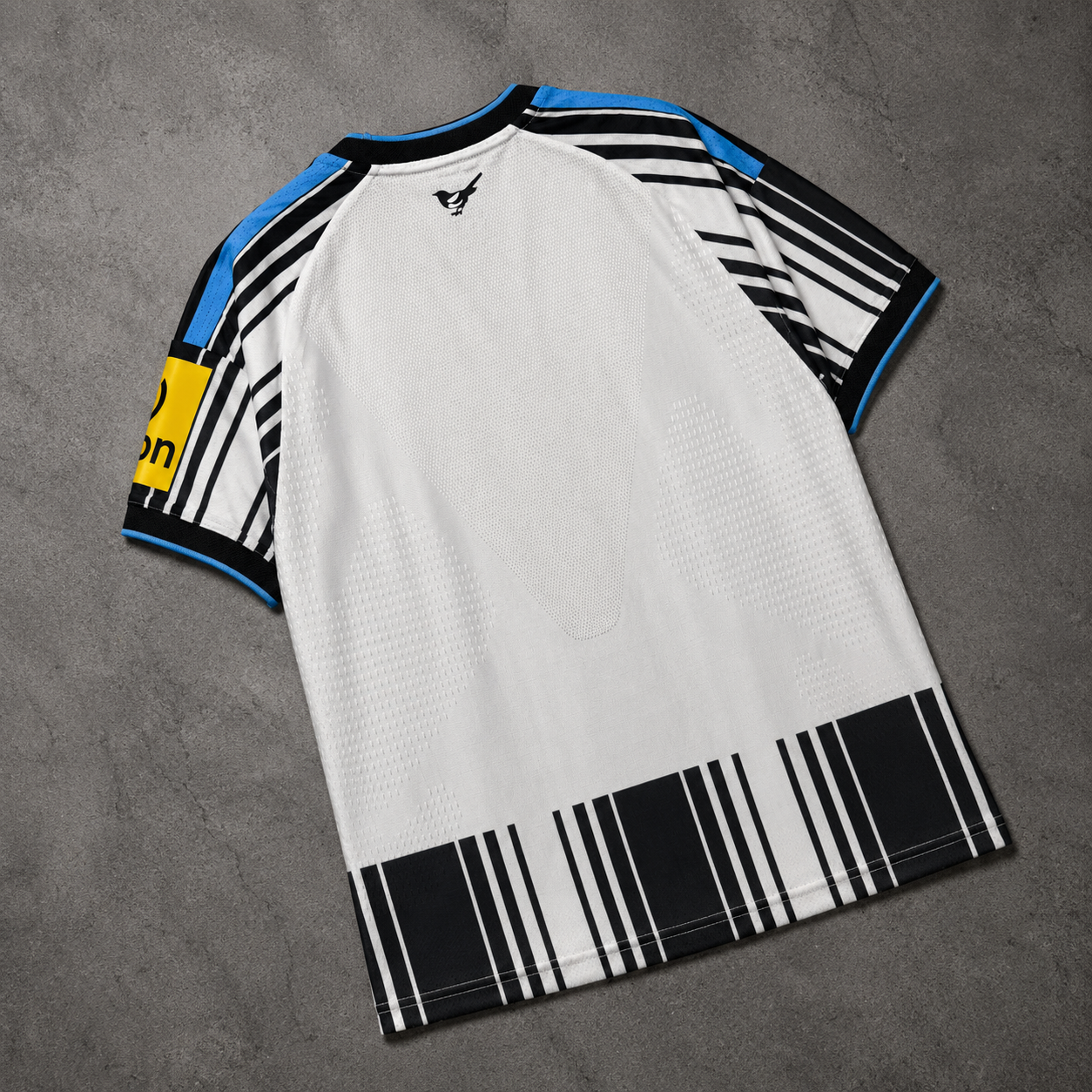 NEWCASTLE 26/27 HOME EXCLUSIVE JERSEY