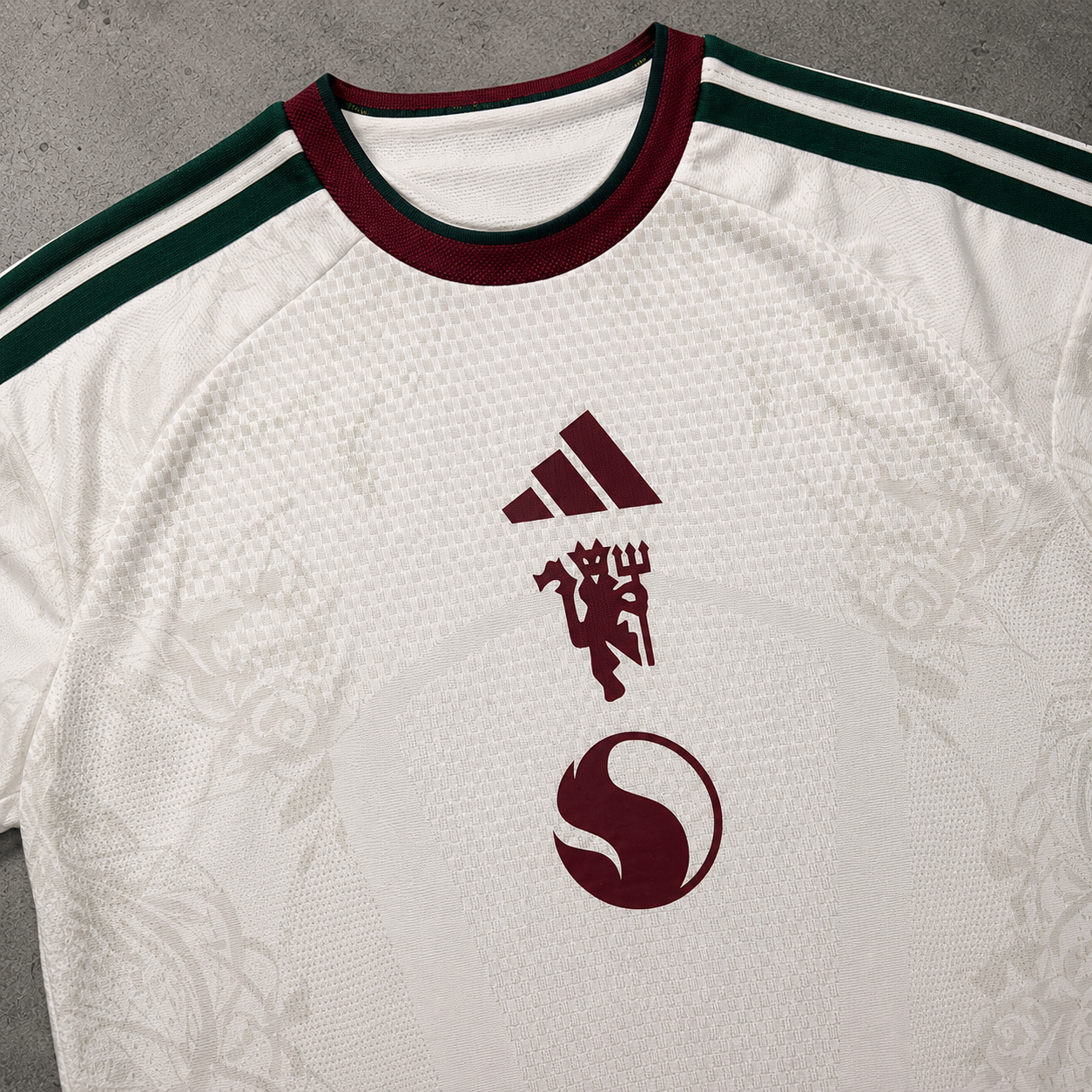 MANCHESTER UNITED RED ROSE EXCLUSIVE JERSEY