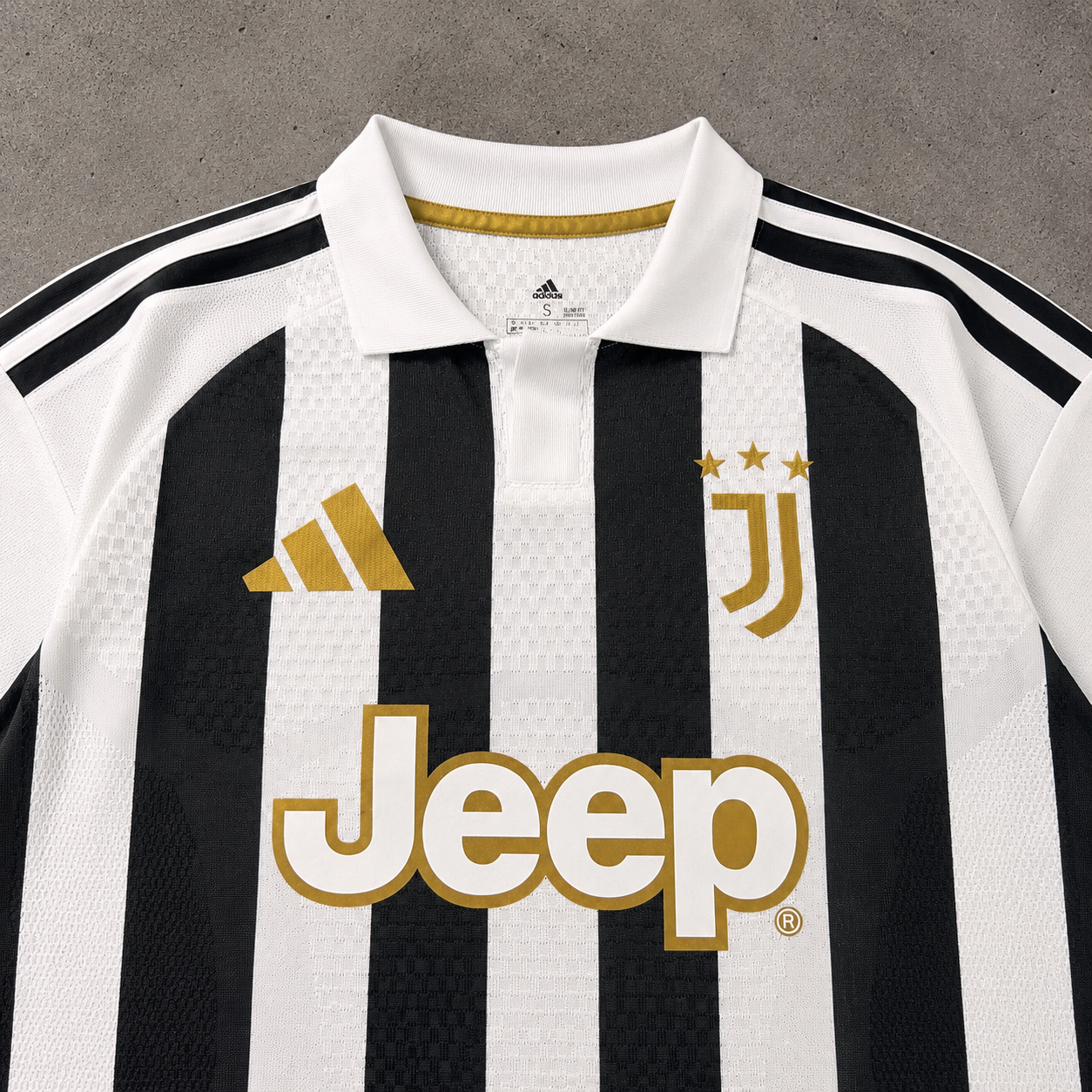JUVENTUS GOLD EXCLUSIVE JERSEY