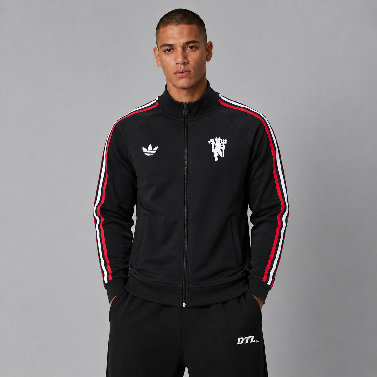 MANCHESTER UNITED BLACK FOOTBALL ZIPPER