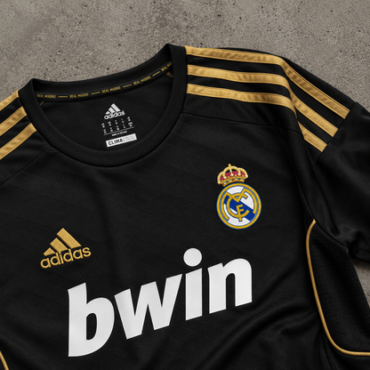 REAL MADRID 2011/12 RETRO JERSEY