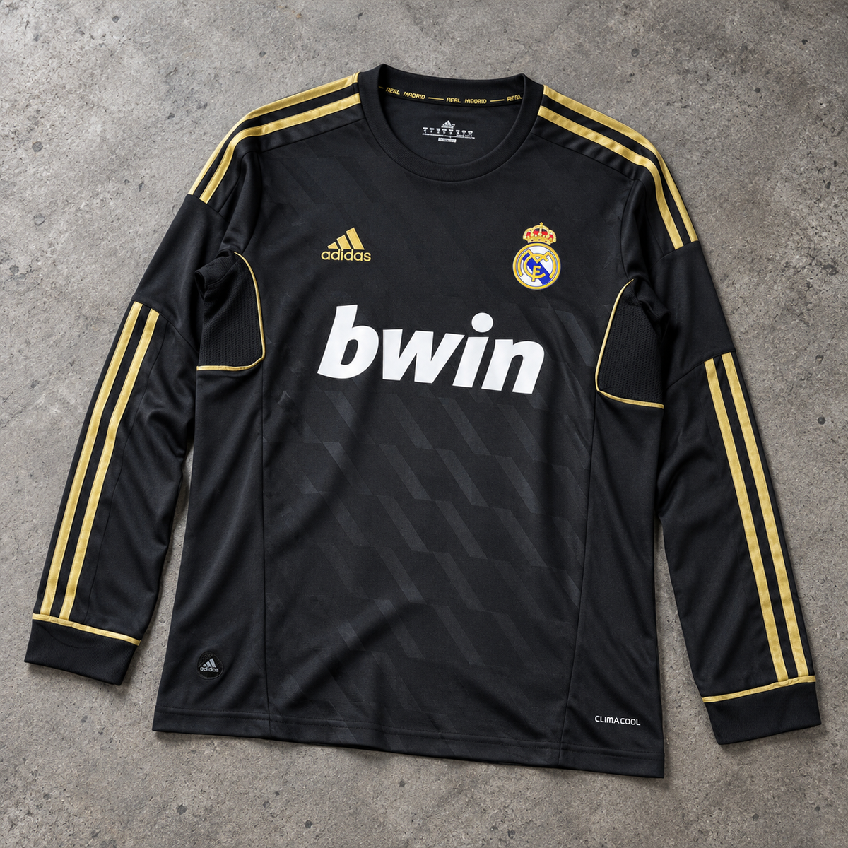 REAL MADRID 2011/12 AWAY LONGSLEEVE RETRO JERSEY