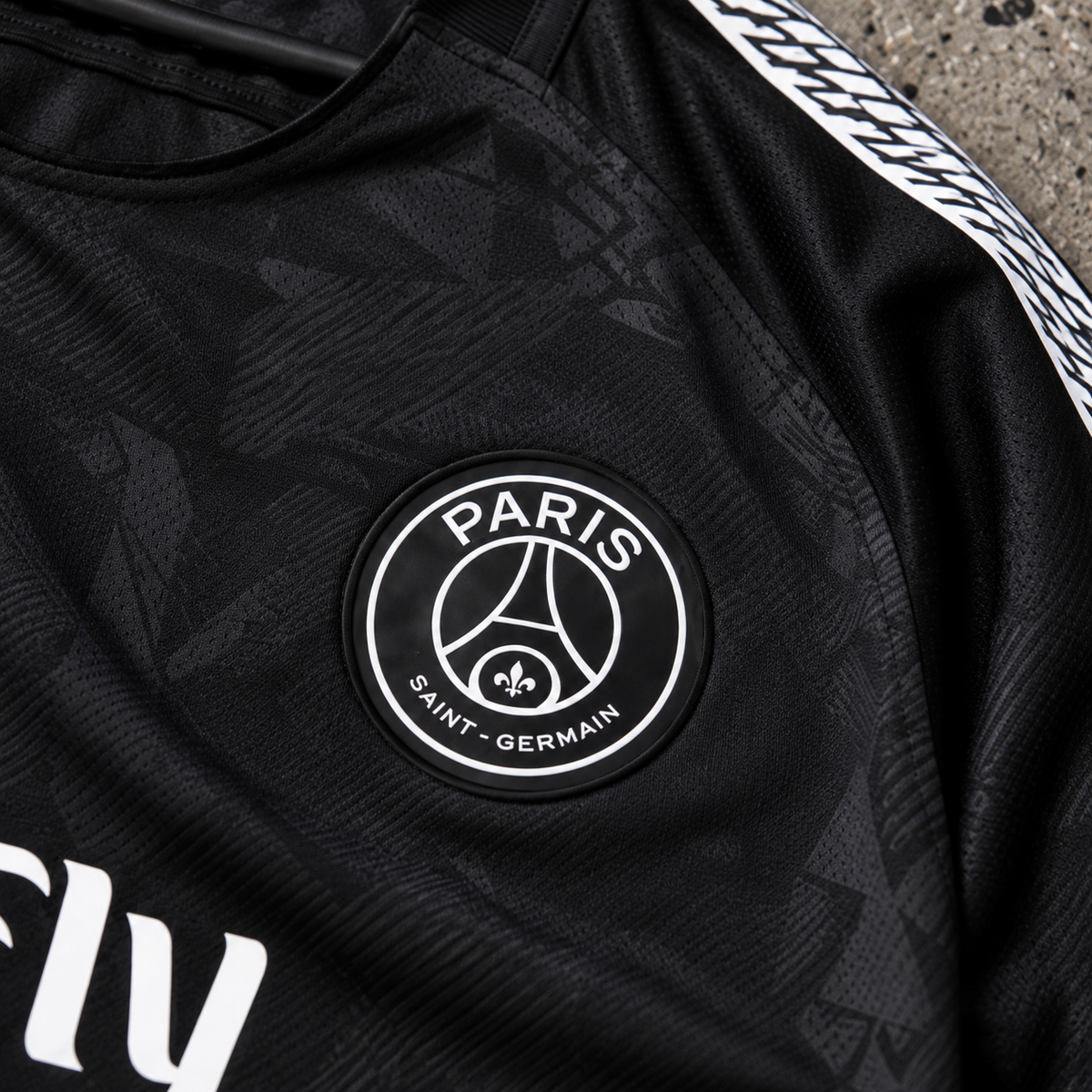 PSG 2017/18 LONGSLEEVE RETRO JERSEY