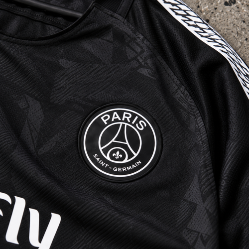 PSG 2017/18 LONGSLEEVE RETRO JERSEY