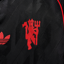 MANCHESTER UNITED HERITAGE BLACK EXCLUSIVE JERSEY