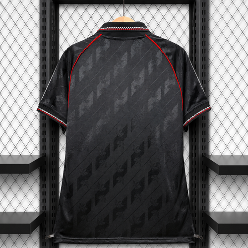 MANCHESTER UNITED HERITAGE BLACK EXCLUSIVE JERSEY