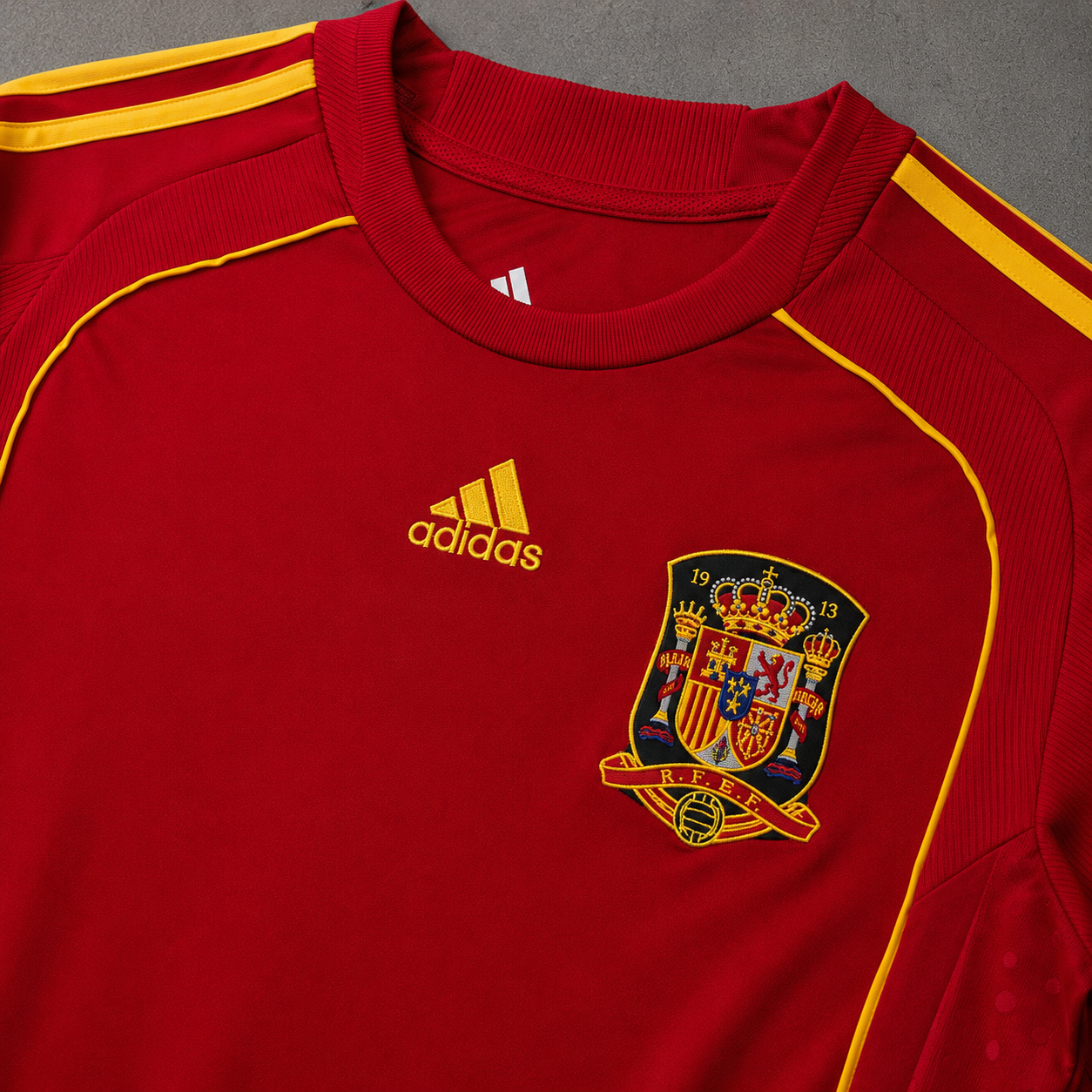 SPAIN 2008 RETRO JERSEY