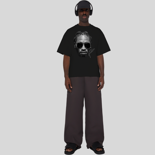 T-SHIRT MIT GROSSEM GESICHT „FUTURE“