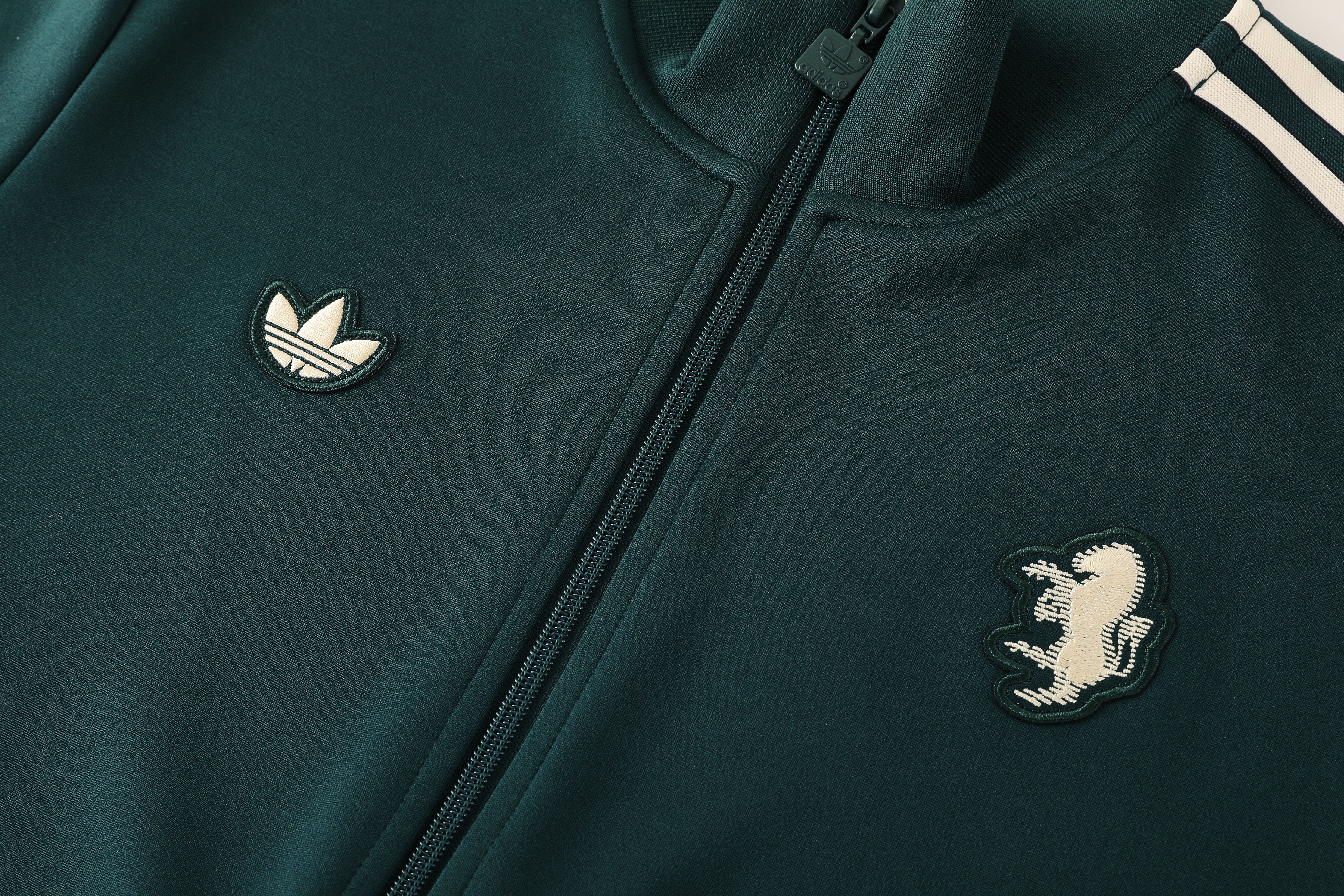 JUVENTUS EMERALD FOOTBALL ZIPPER