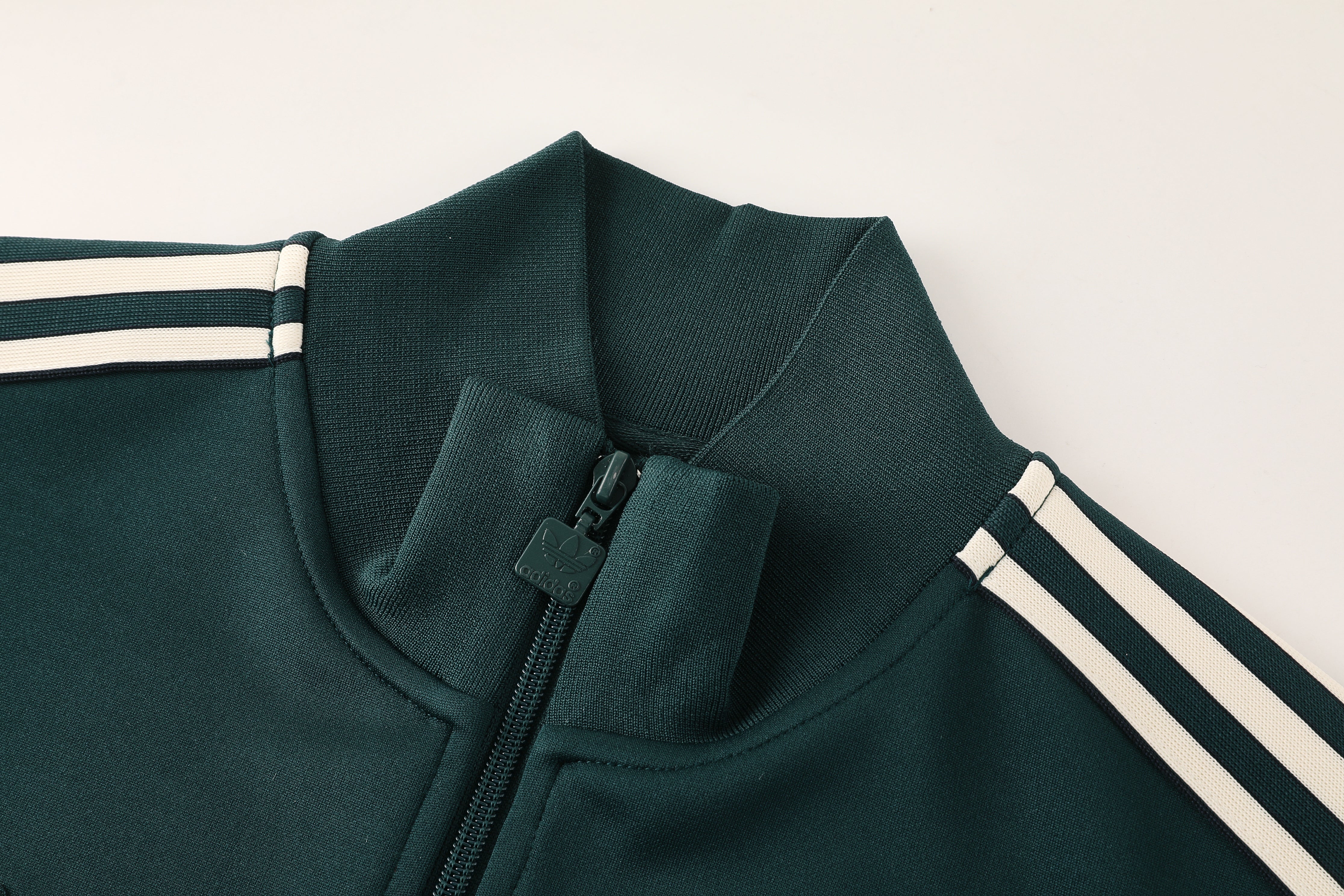 JUVENTUS EMERALD FOOTBALL ZIPPER