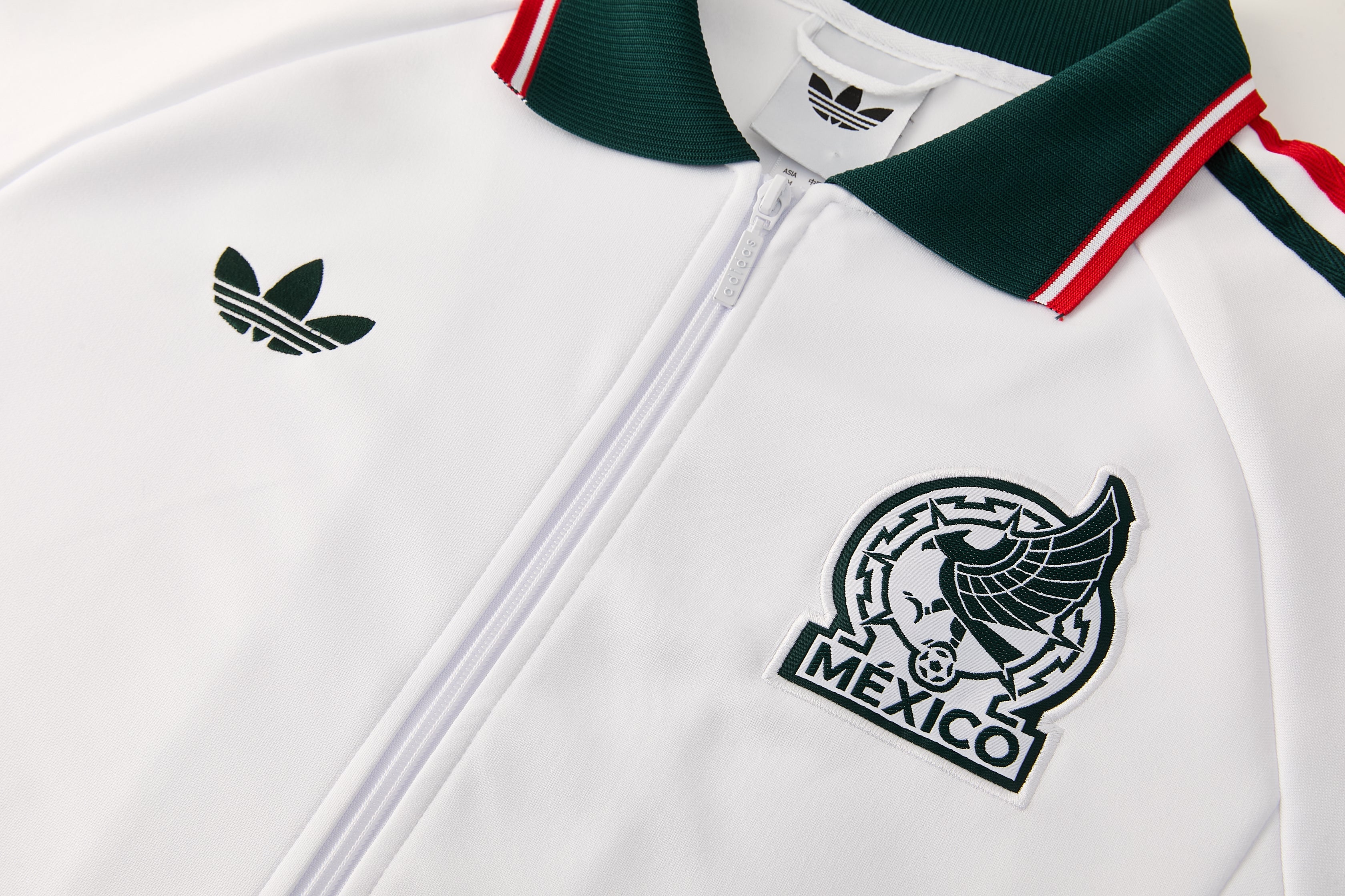 MEXICO PEARL FOOTBALL ZIPPER