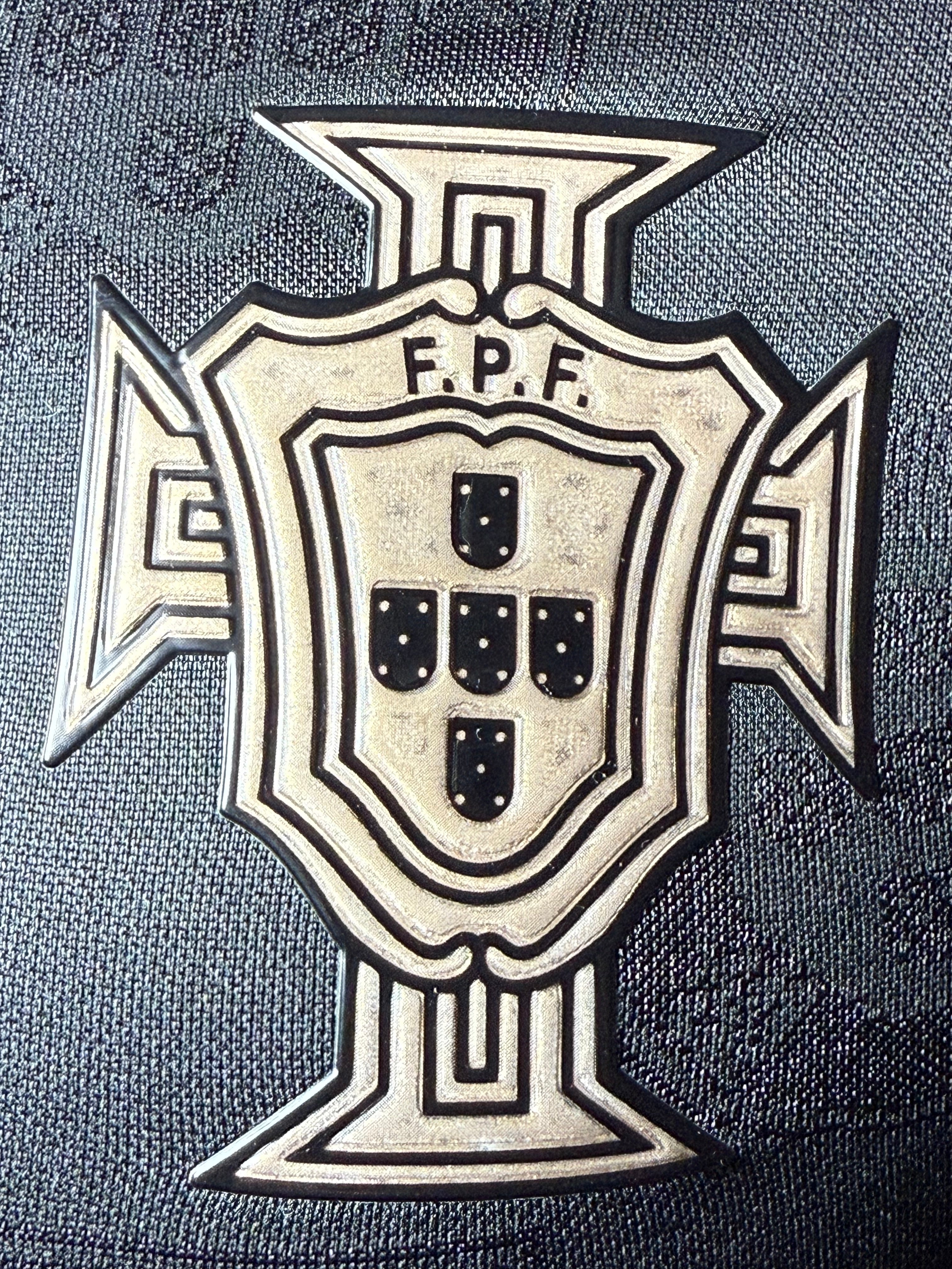 PORTUGAL GOLD EXLCUSIVE JERSEY