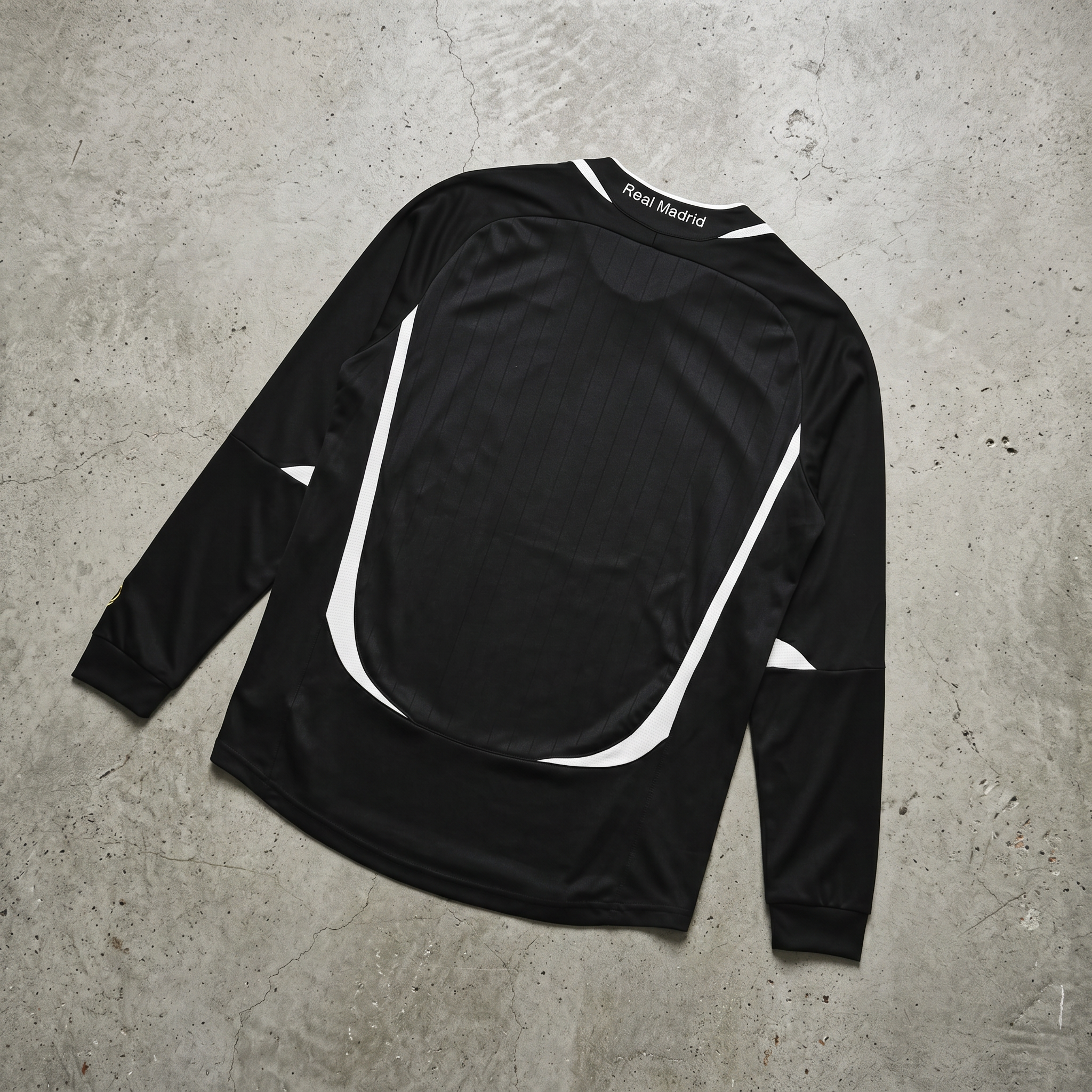 REAL MADRID 2006/07 LONGSLEEVE RETRO JERSEY