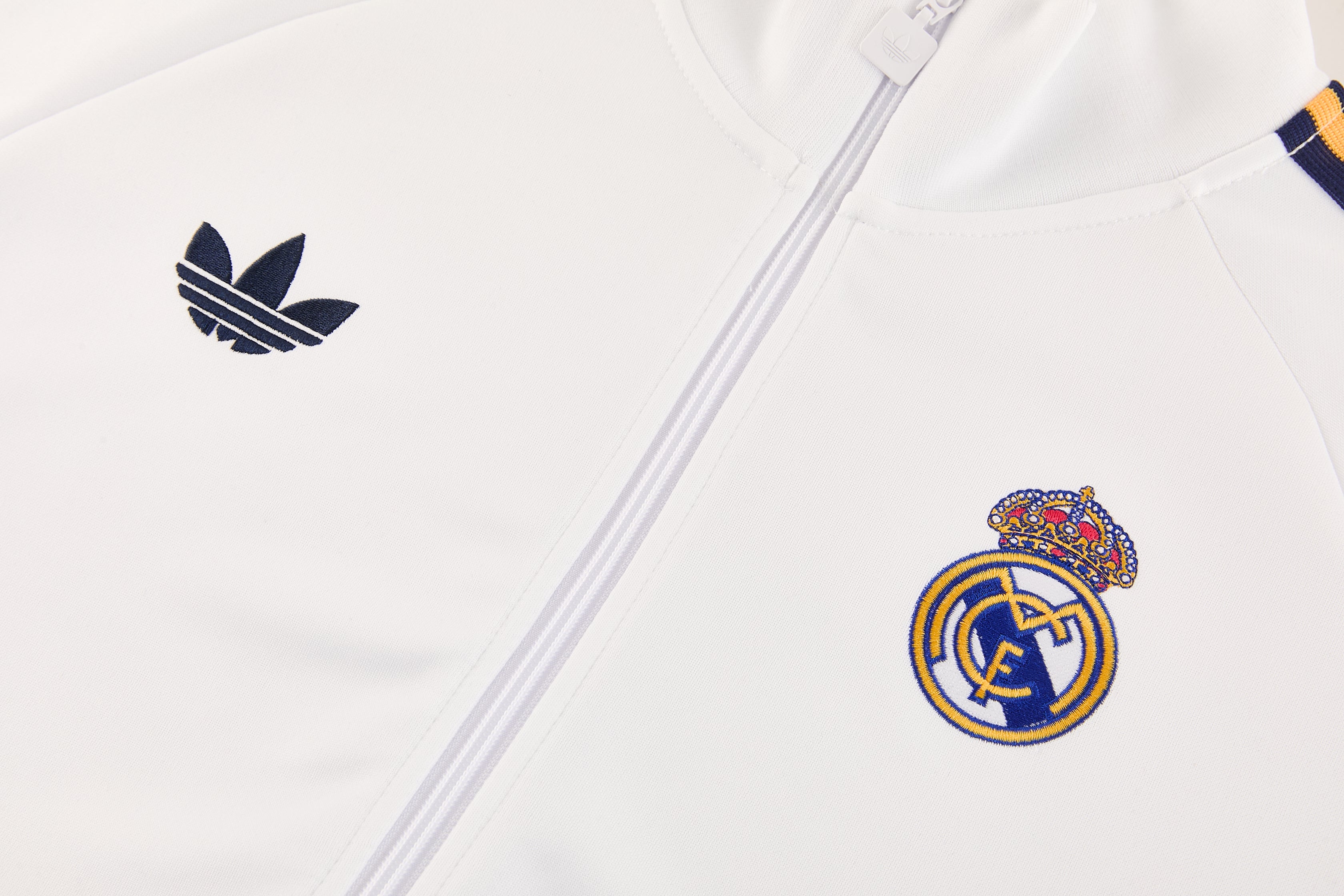 REAL MADRID YELLOW FOOTBALL ZIPPER