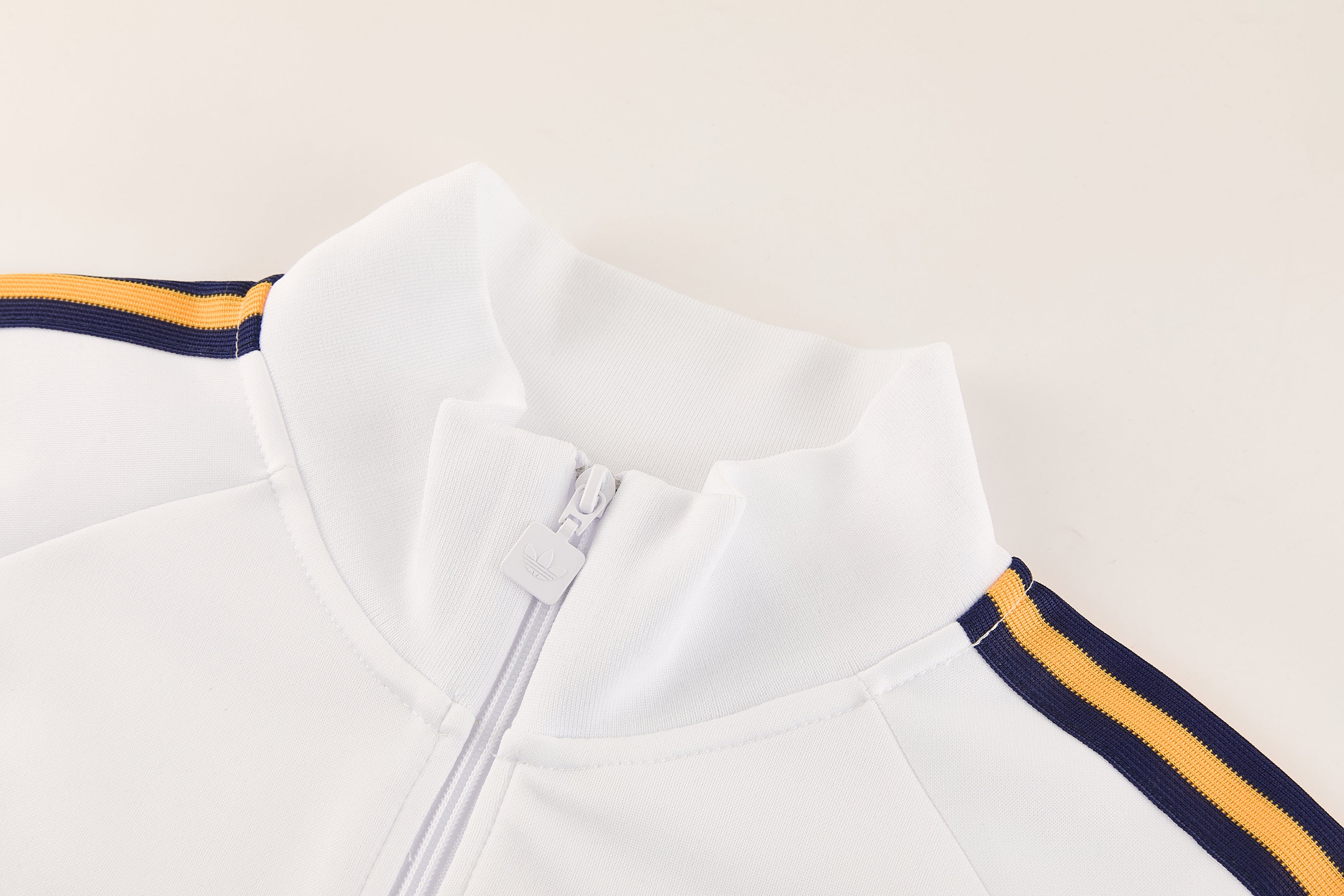 REAL MADRID YELLOW FOOTBALL ZIPPER